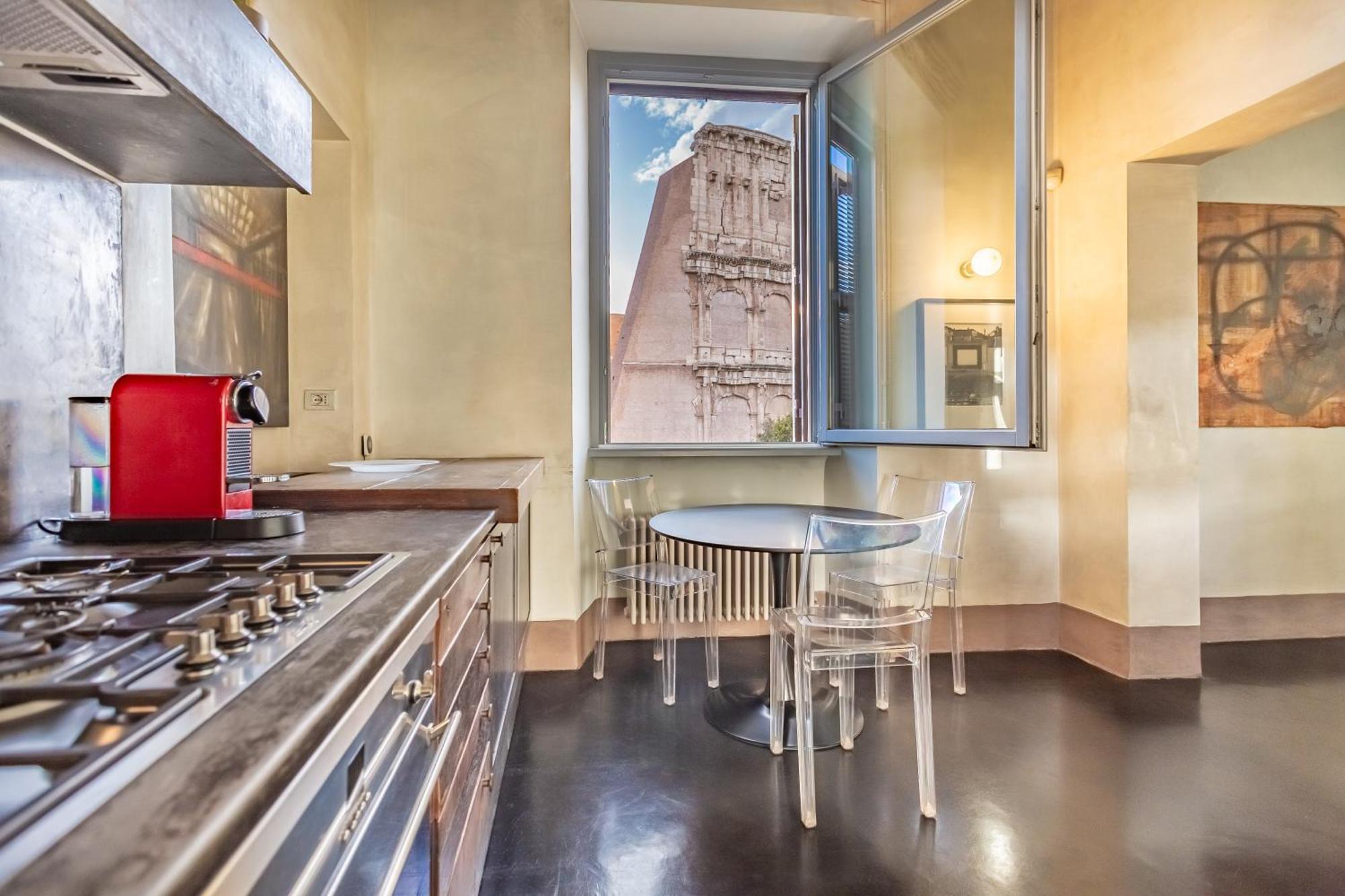 Iconic Apartment With Unique Colosseum View Rome Luaran gambar