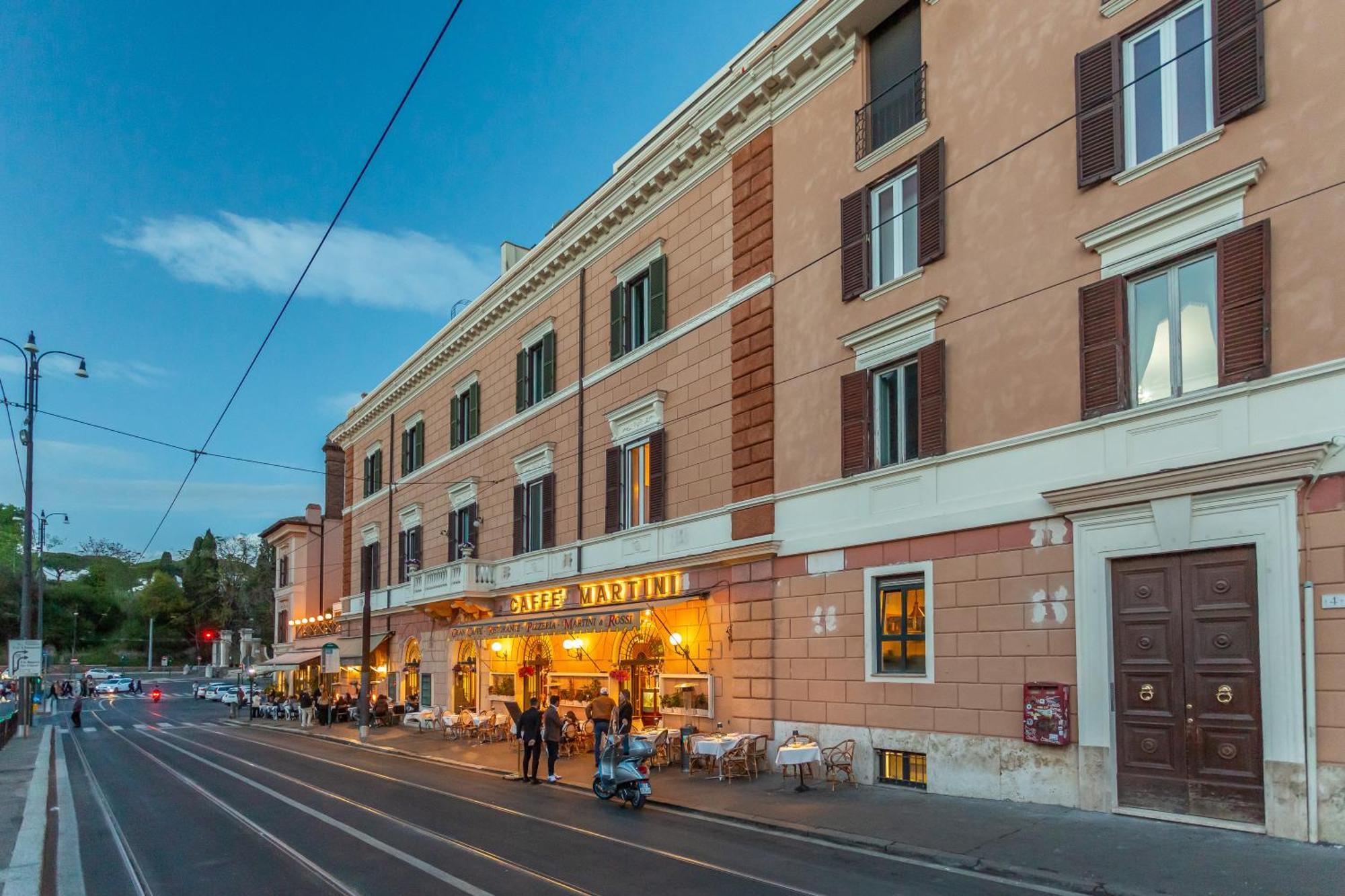 Iconic Apartment With Unique Colosseum View Rome Luaran gambar